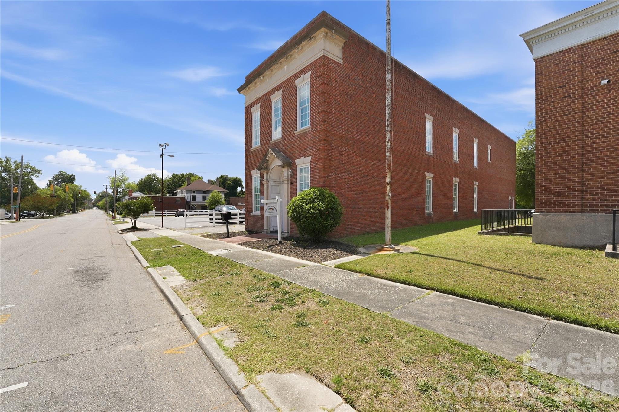 211 Atkinson Street Laurinburg NC 28352