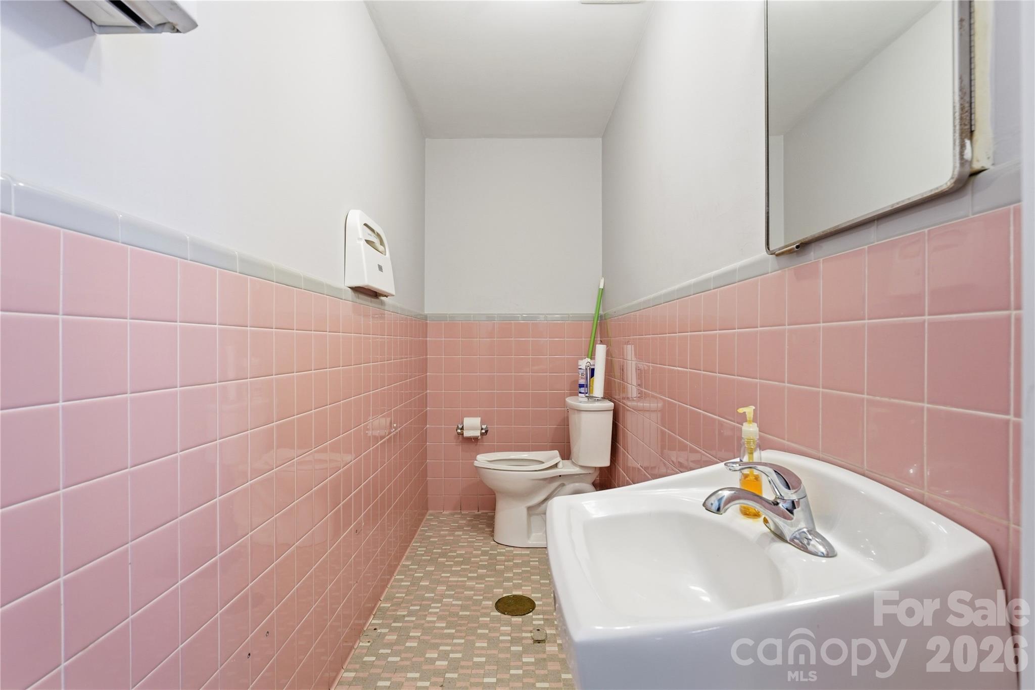 211 Atkinson Street Laurinburg NC 28352