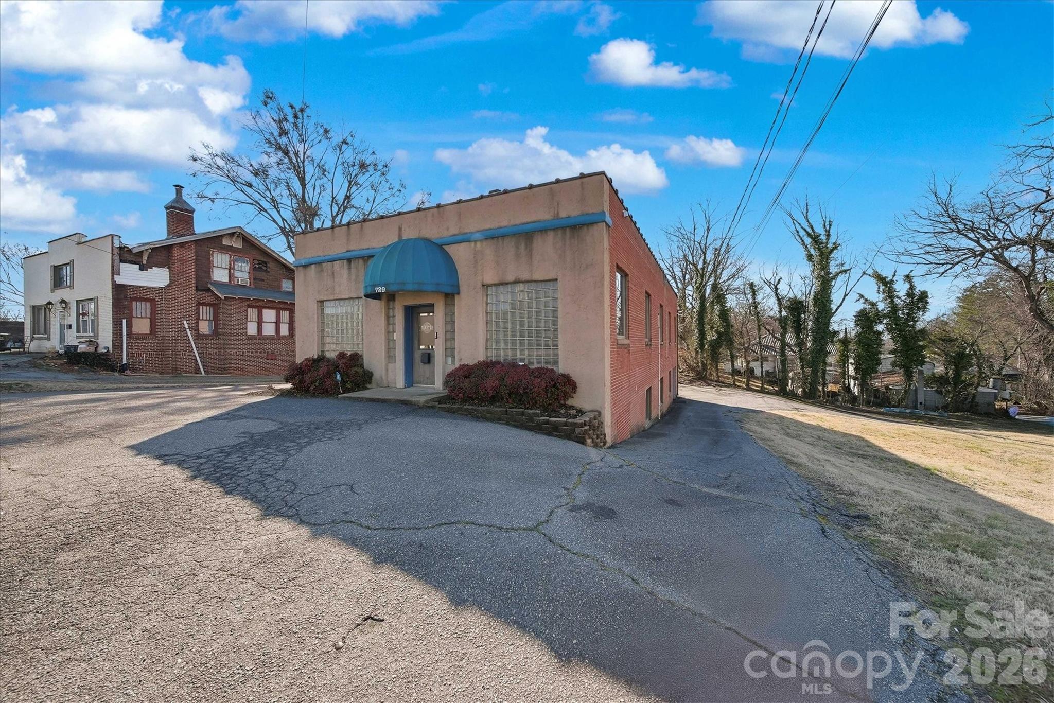 729 1st Avenue SW Hickory NC 28602