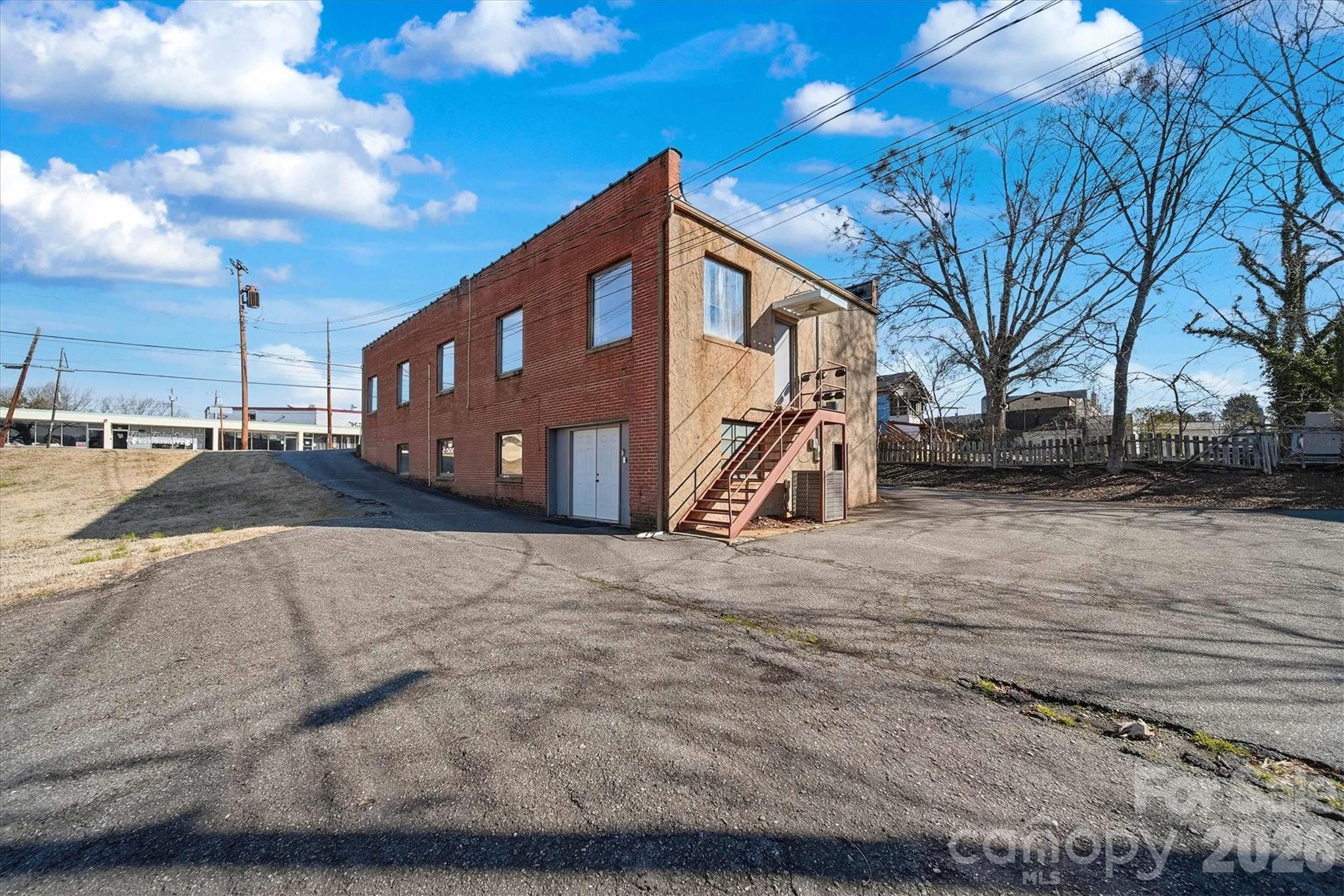 729 1st Avenue SW Hickory NC 28602