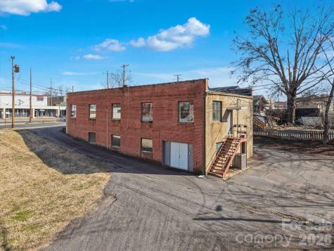 729 1st Avenue SW Hickory NC 28602