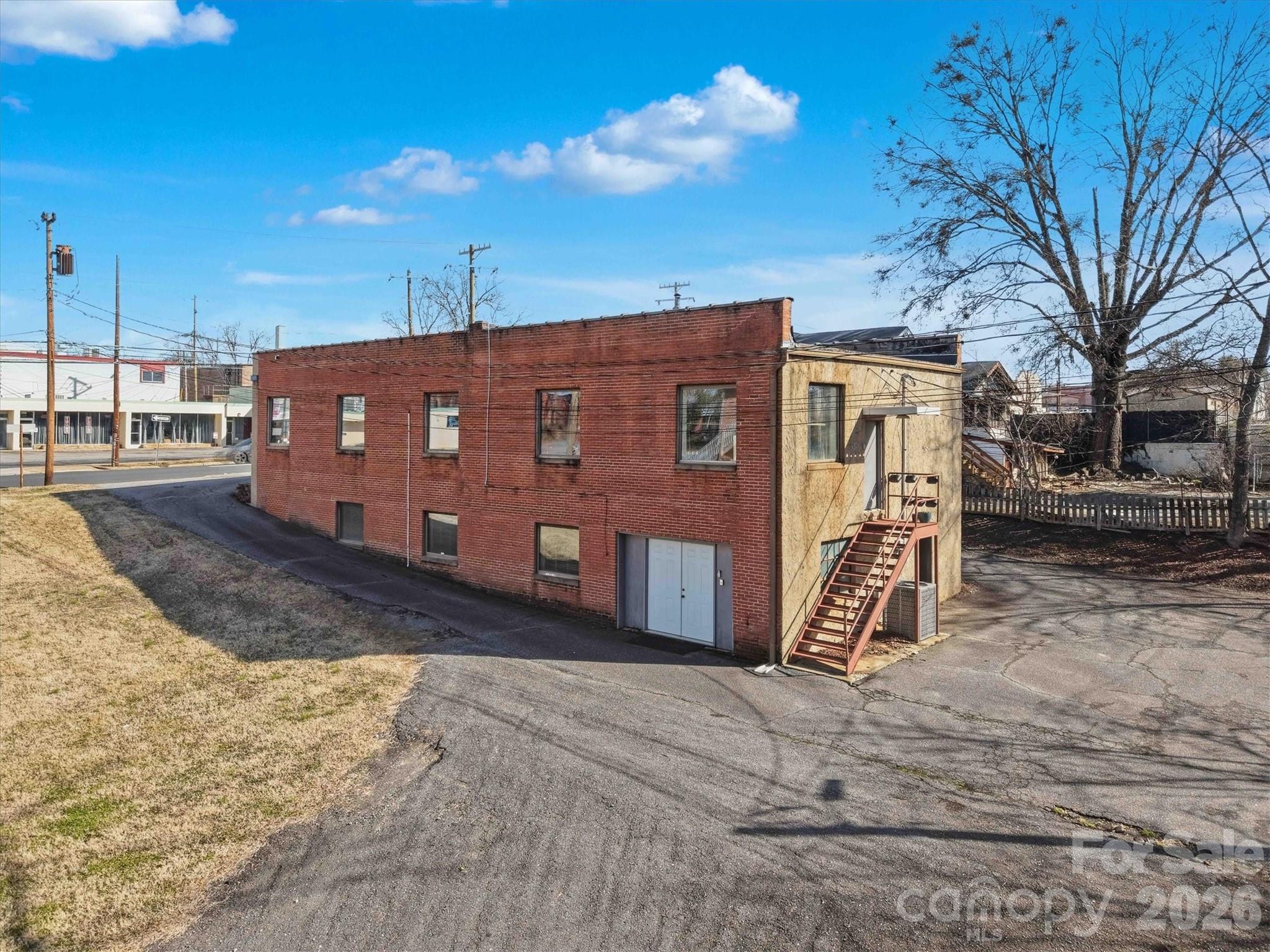 729 1st Avenue SW Hickory NC 28602