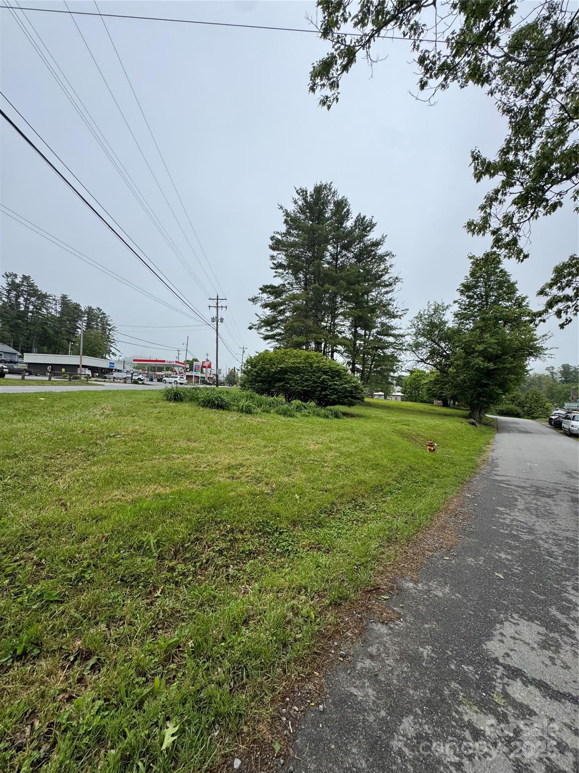 417 Cranberry Street Newland NC 28657