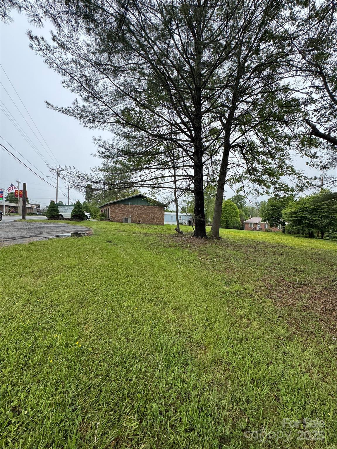 417 Cranberry Street Newland NC 28657