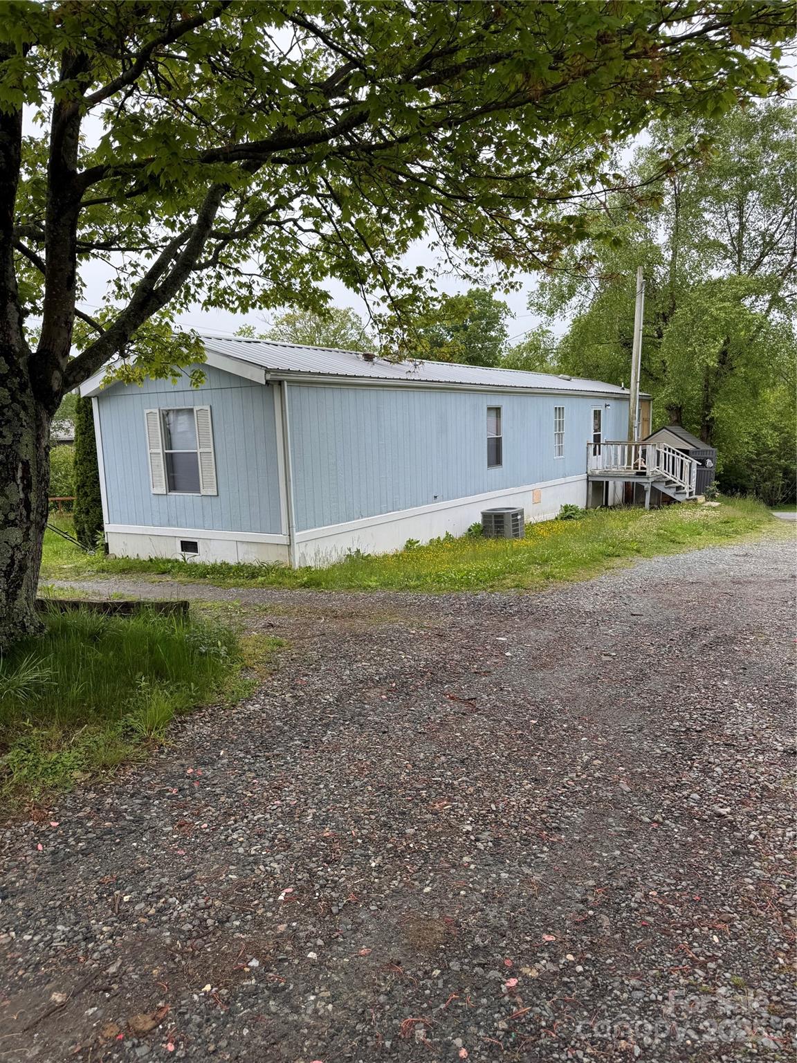 417 Cranberry Street Newland NC 28657