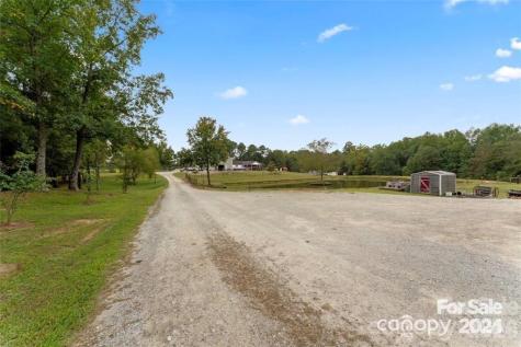 10560 Lake Royalle Road Spring Hope NC 27882