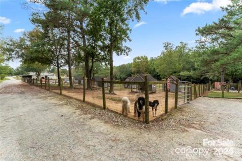10560 Lake Royalle Road Spring Hope NC 27882