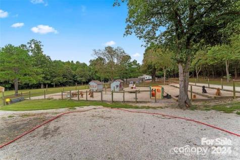 10560 Lake Royalle Road Spring Hope NC 27882