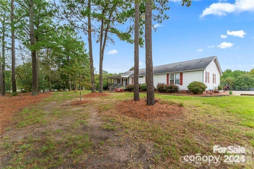 10560 Lake Royalle Road Spring Hope NC 27882