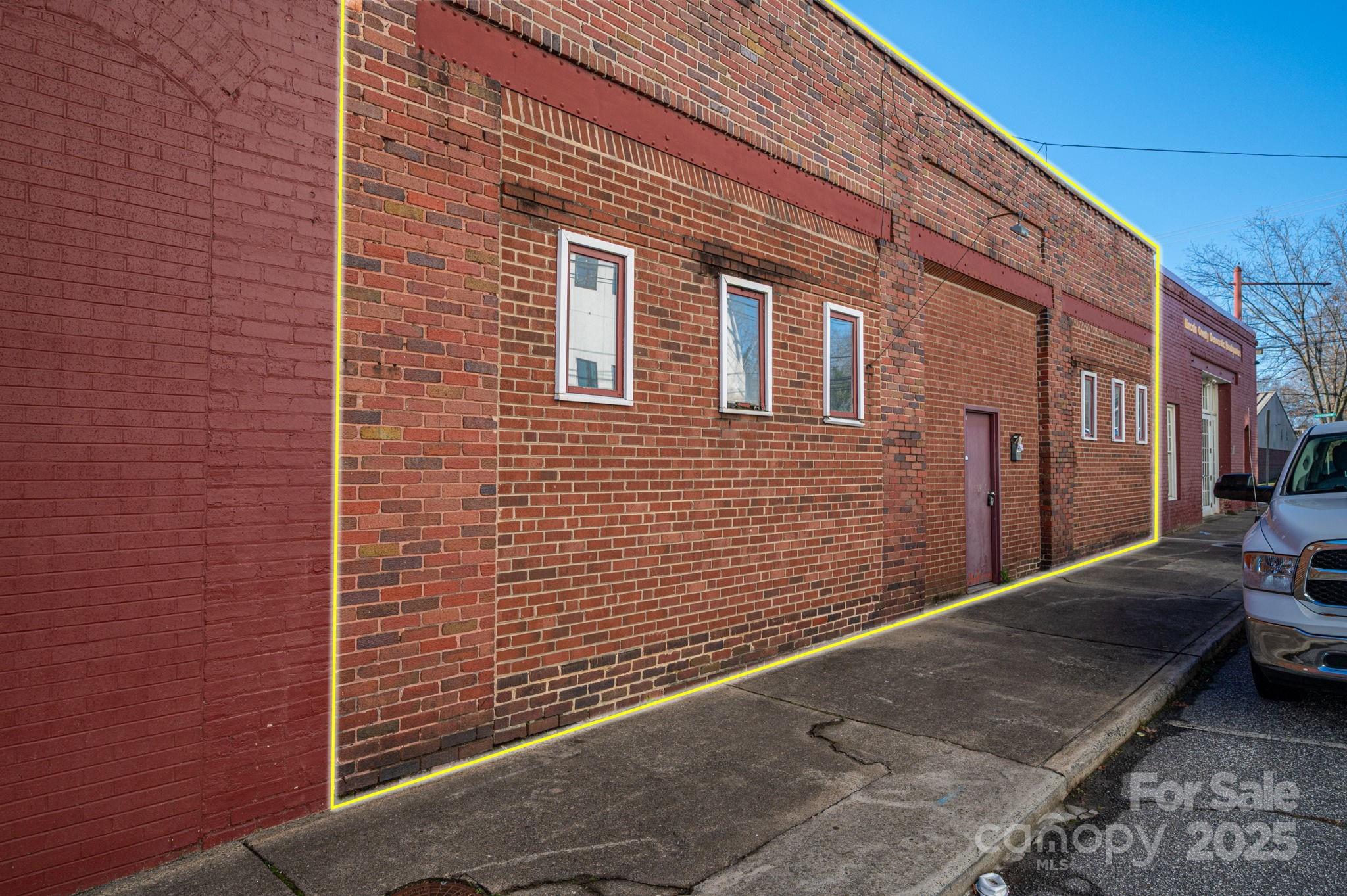 127 W Water Street Lincolnton NC 28092