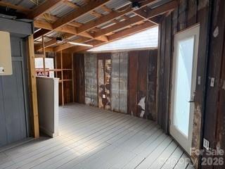 7 N Mitchell Avenue Bakersville NC 28705