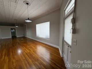 7 N Mitchell Avenue Bakersville NC 28705