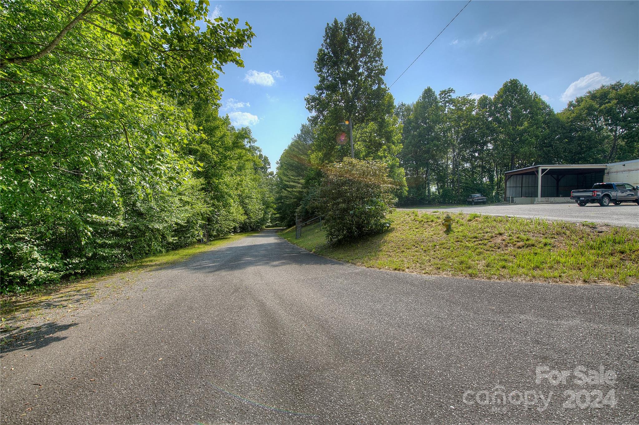 350 Henredon Road Spruce Pine NC 28777