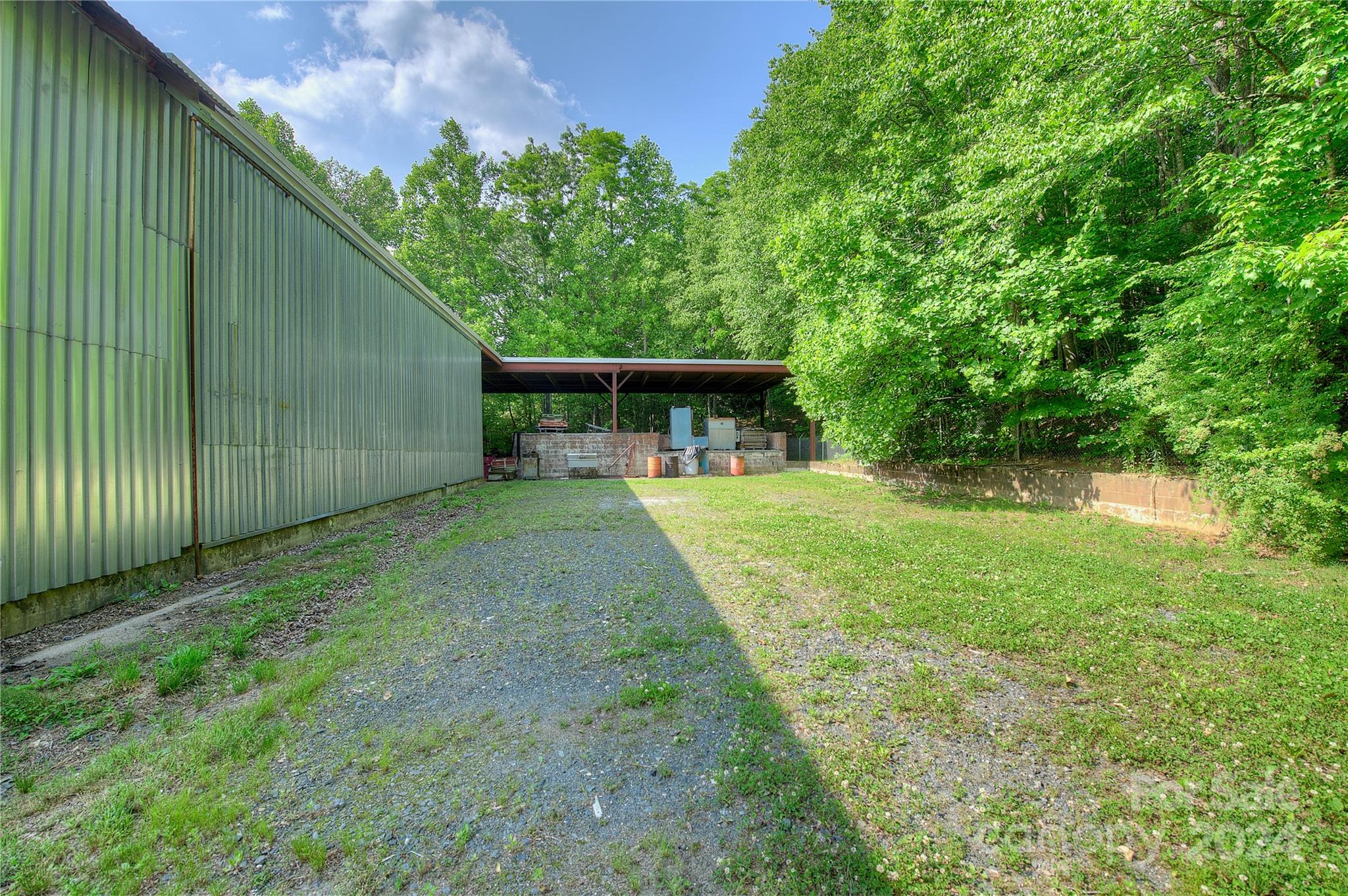 350 Henredon Road Spruce Pine NC 28777