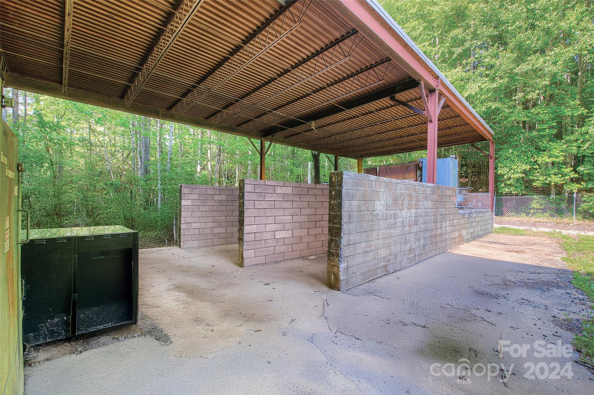 350 Henredon Road Spruce Pine NC 28777