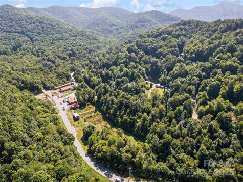 11178 Us 19 Highway N Maggie Valley NC 28751