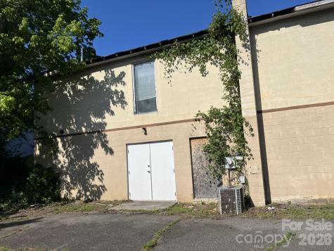 803,805 W Fleming Drive Morganton NC 28655