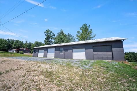70 Tatertown Loop Nebo NC 28761