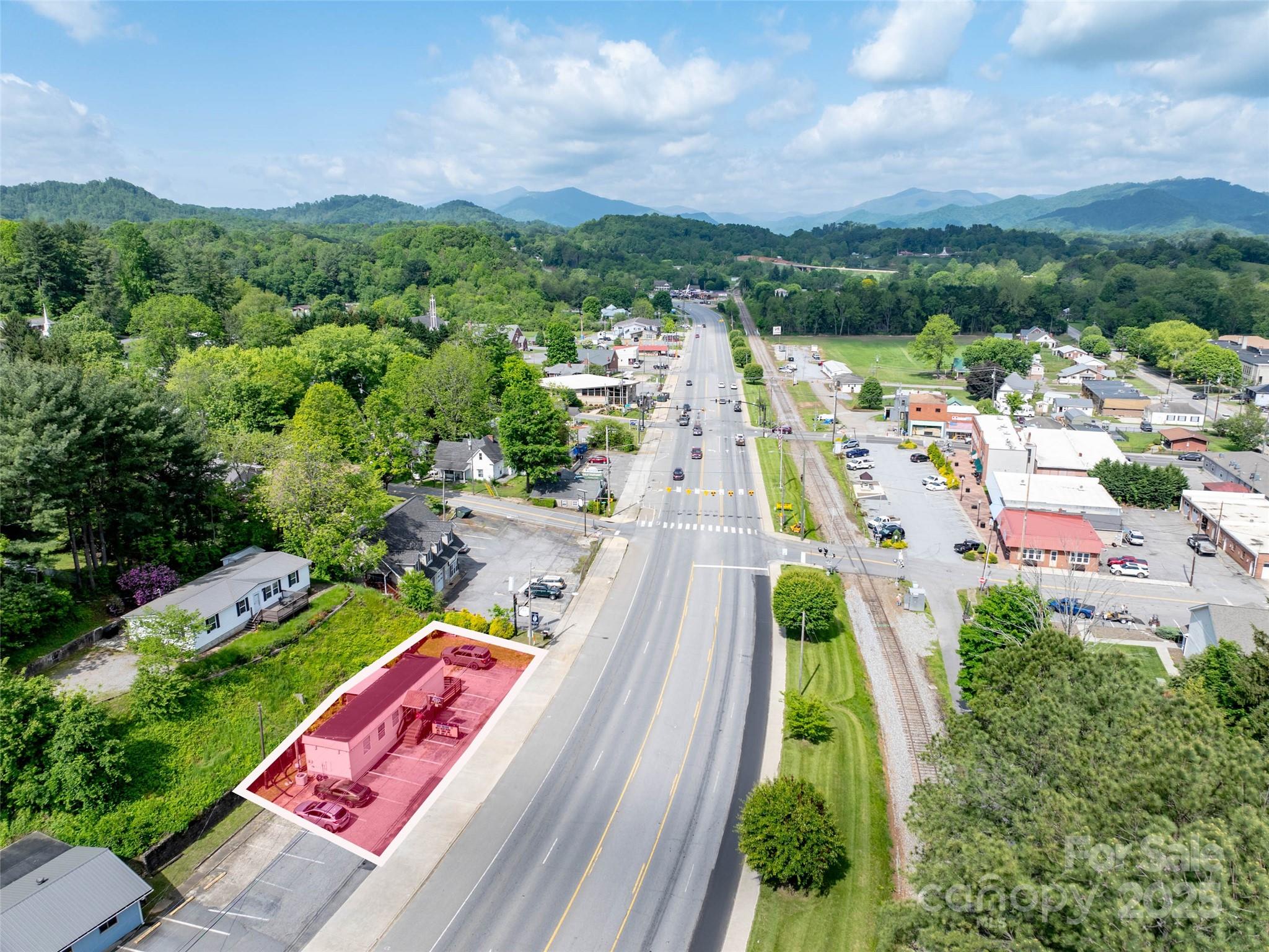 8305 Carolina Boulevard Clyde NC 28721