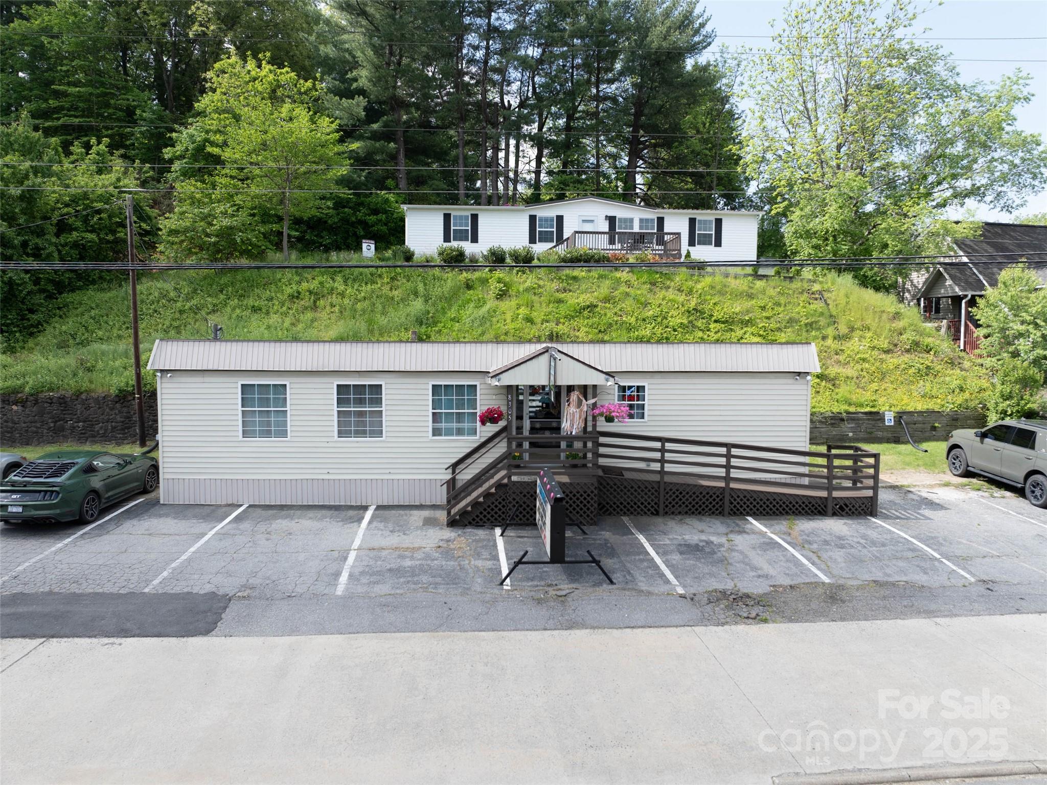 8305 Carolina Boulevard Clyde NC 28721