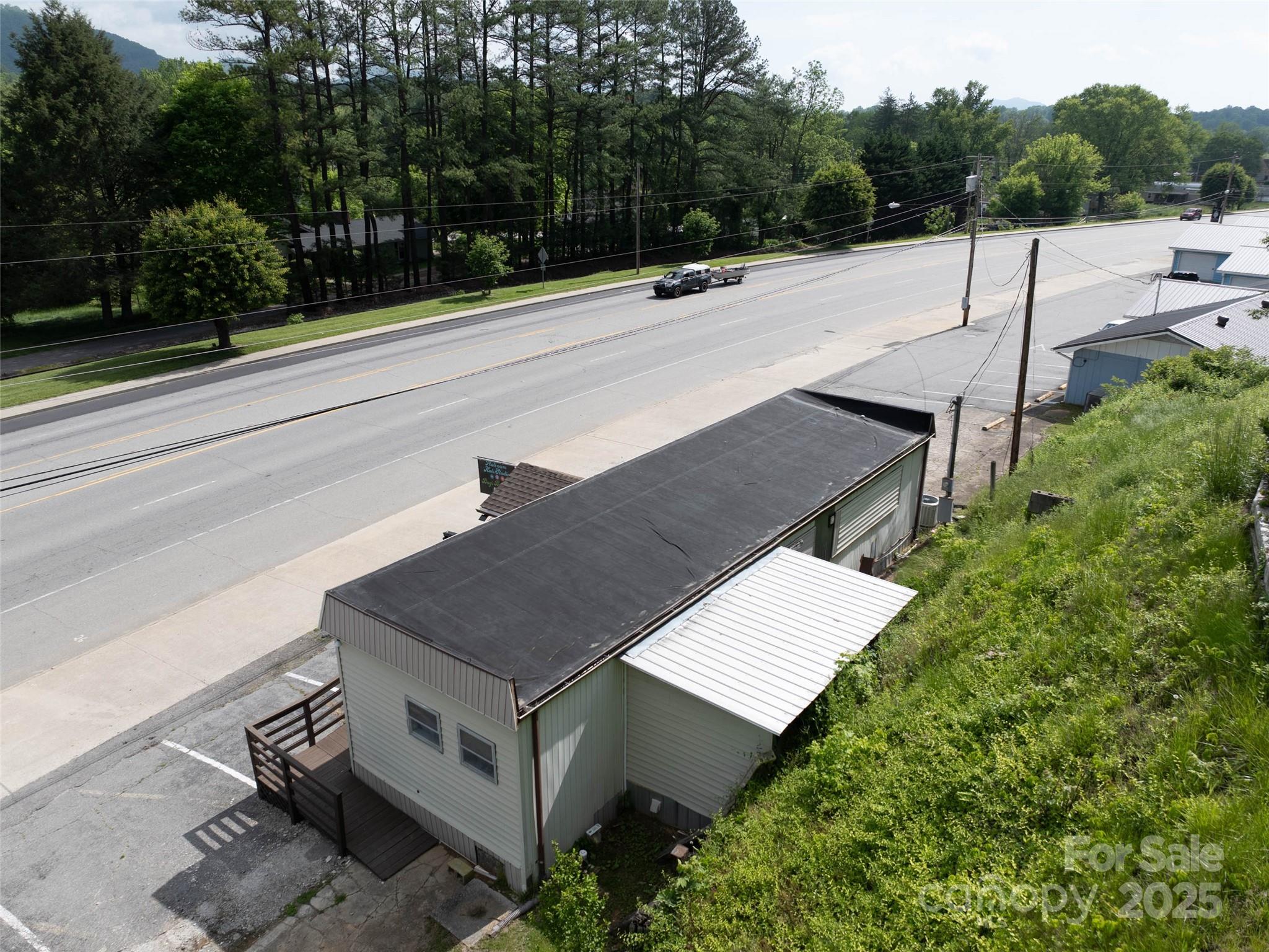 8305 Carolina Boulevard Clyde NC 28721