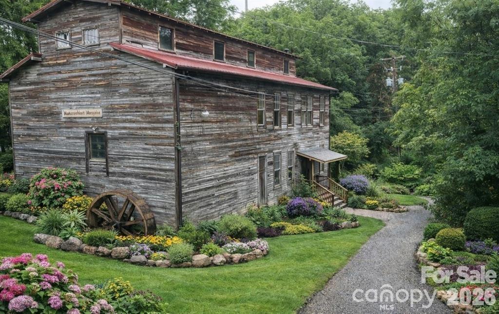 9/1 Old Mill Lane Weaverville NC 28787