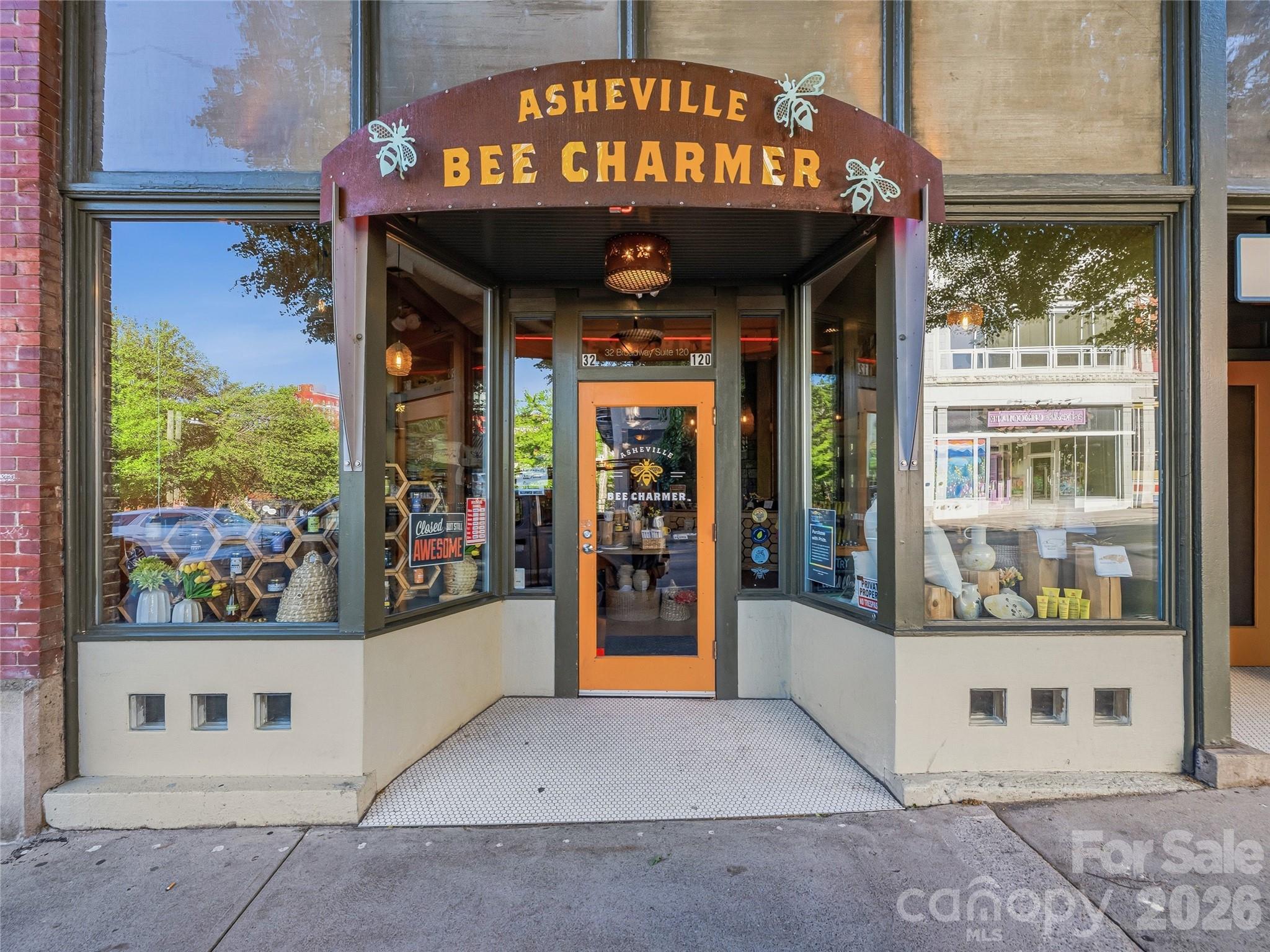 32 Broadway Street Asheville NC 28801