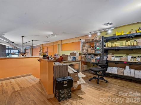 32 Broadway Street Asheville NC 28801