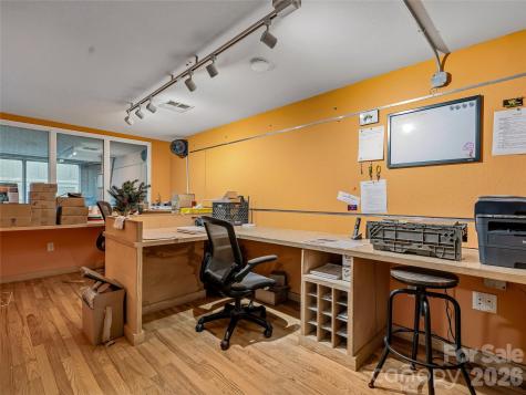 32 Broadway Street Asheville NC 28801