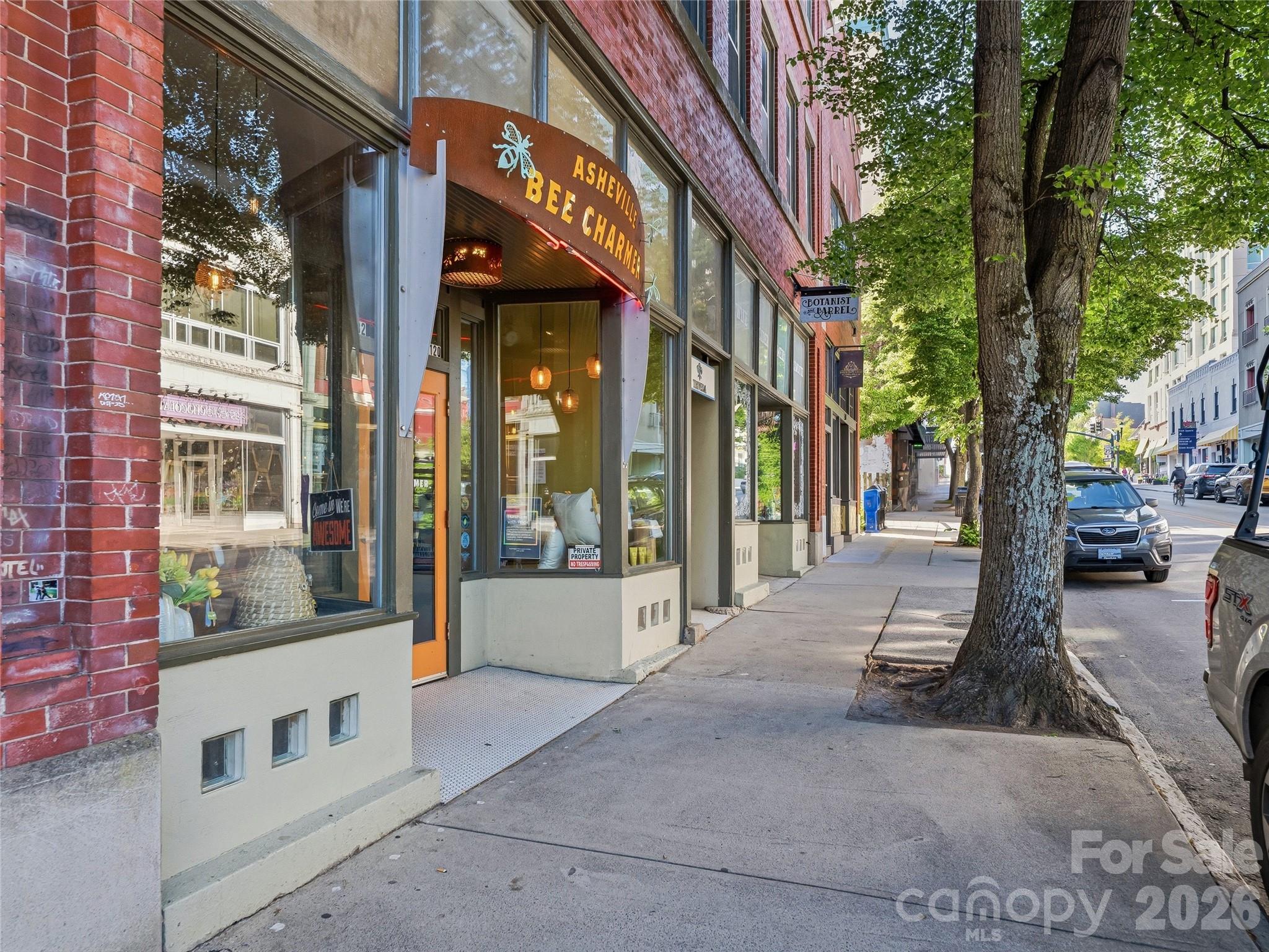 32 Broadway Street Asheville NC 28801