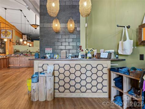 32 Broadway Street Asheville NC 28801