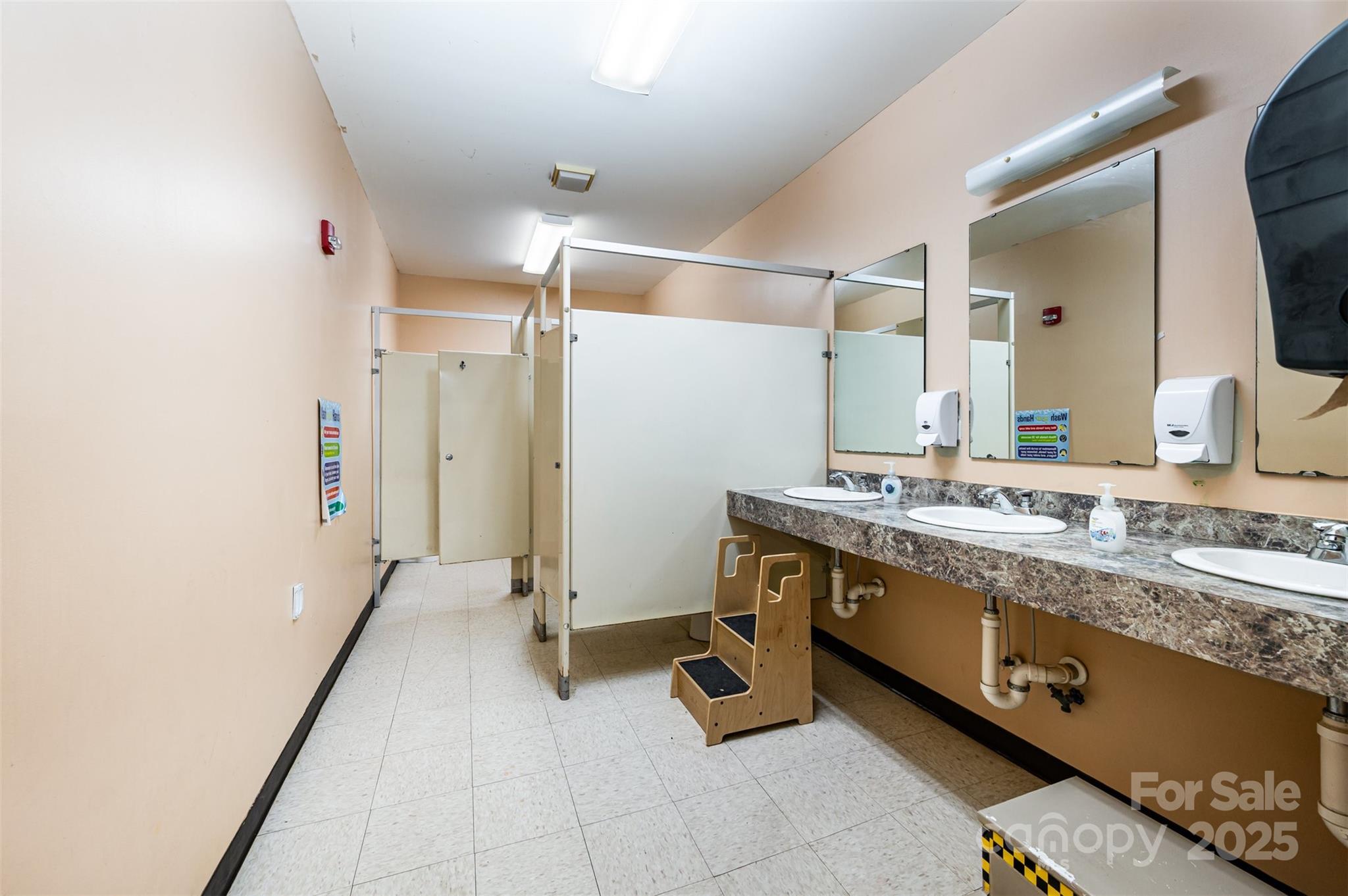 1699 N Rocky River Road Lancaster SC 29720