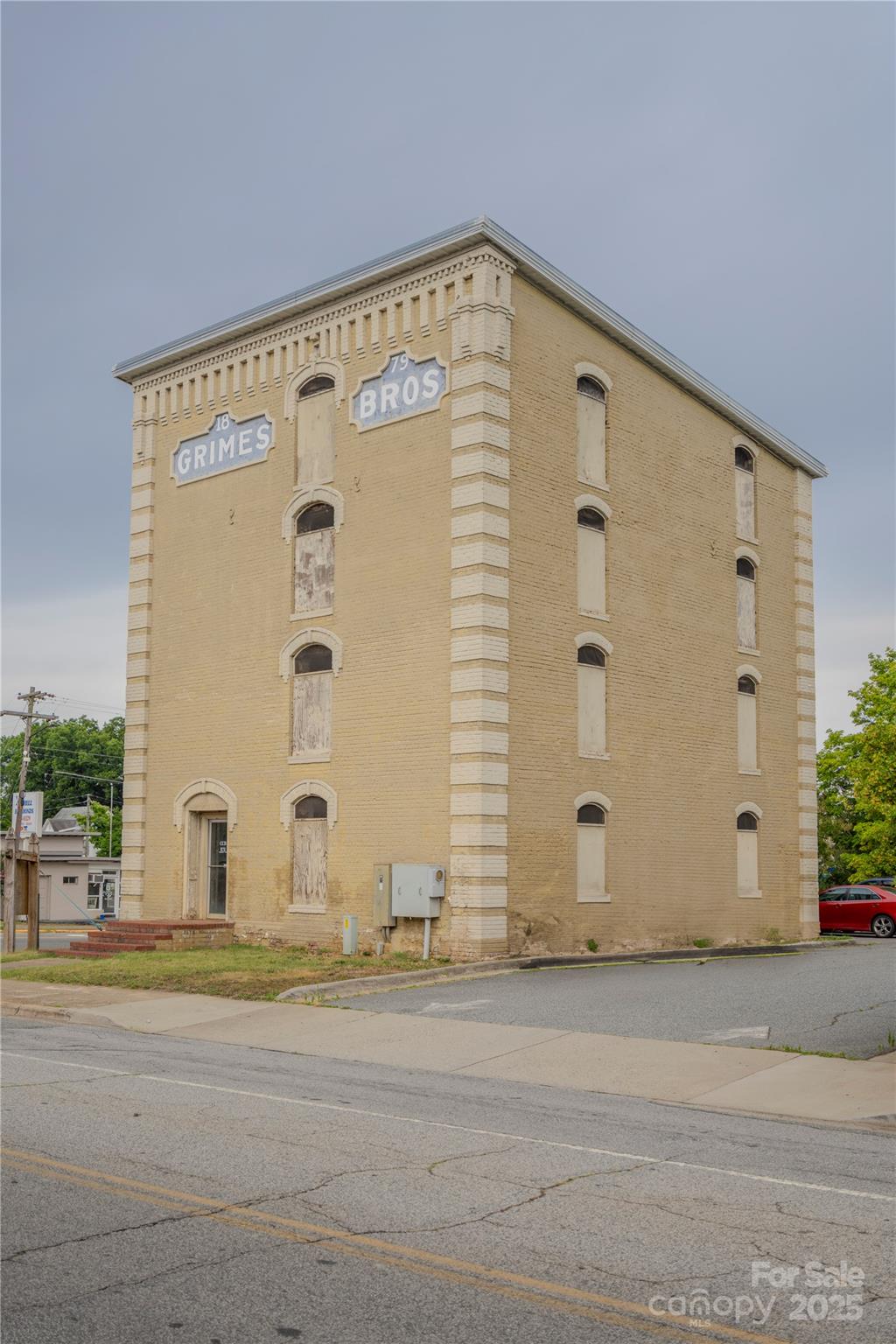 1 N State Street Lexington NC 27292