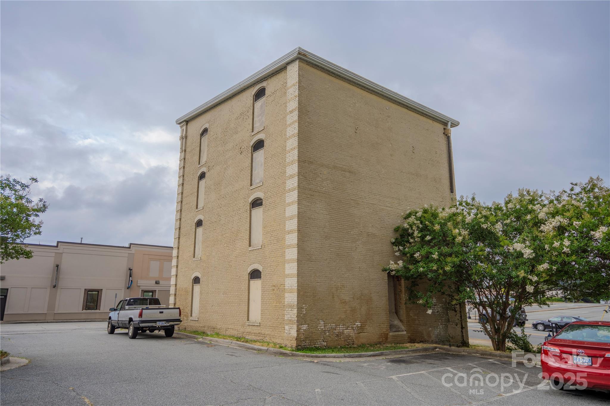 1 N State Street Lexington NC 27292