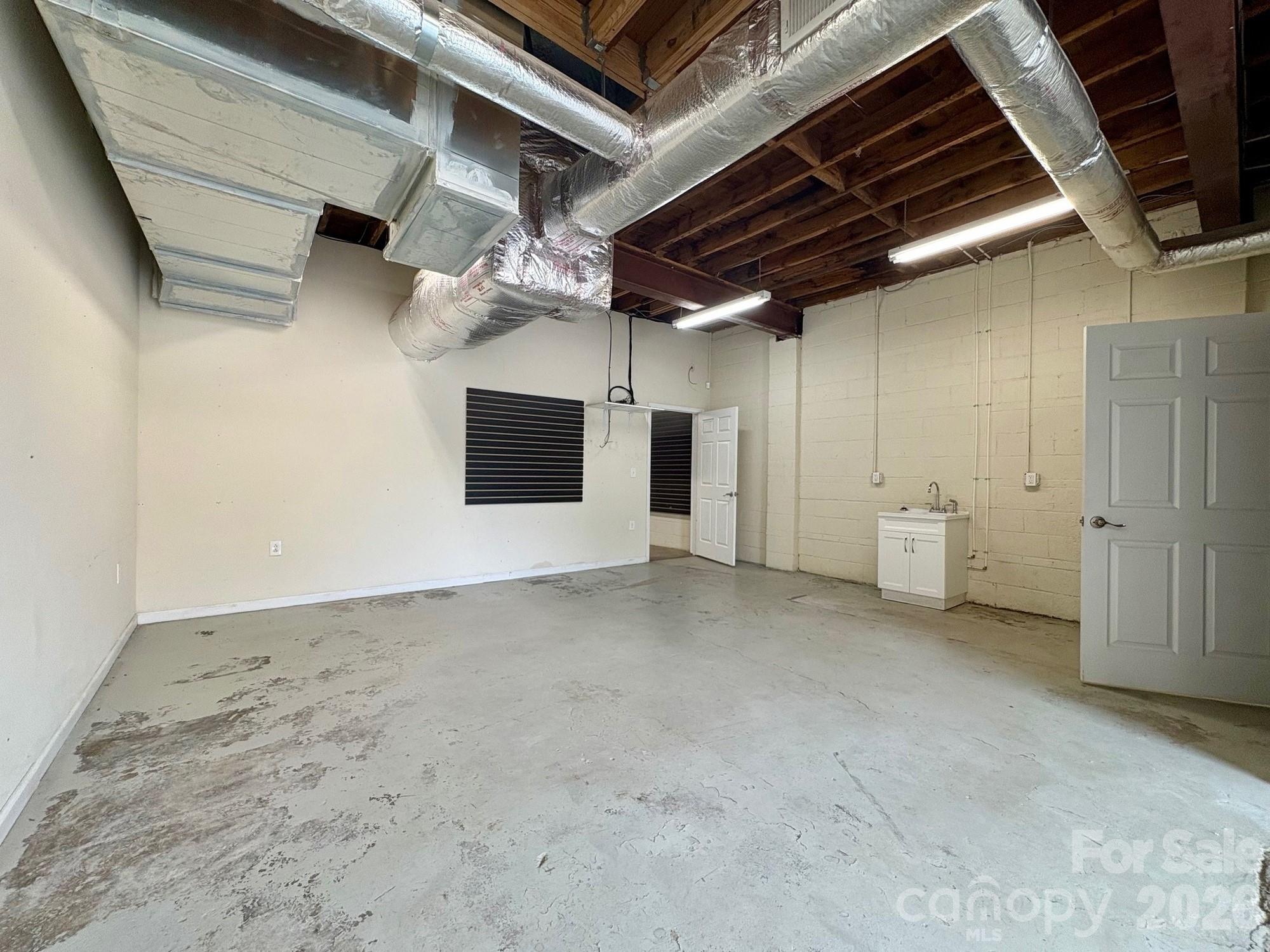 186 Coxe Avenue Asheville NC 28801