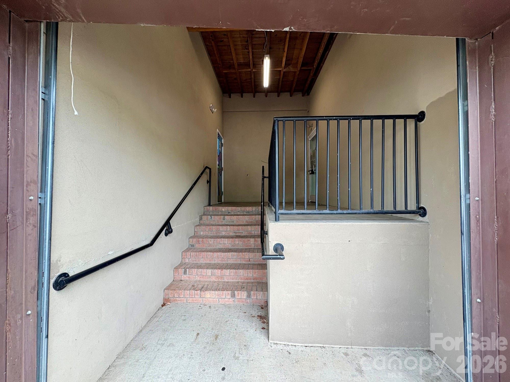 186 Coxe Avenue Asheville NC 28801