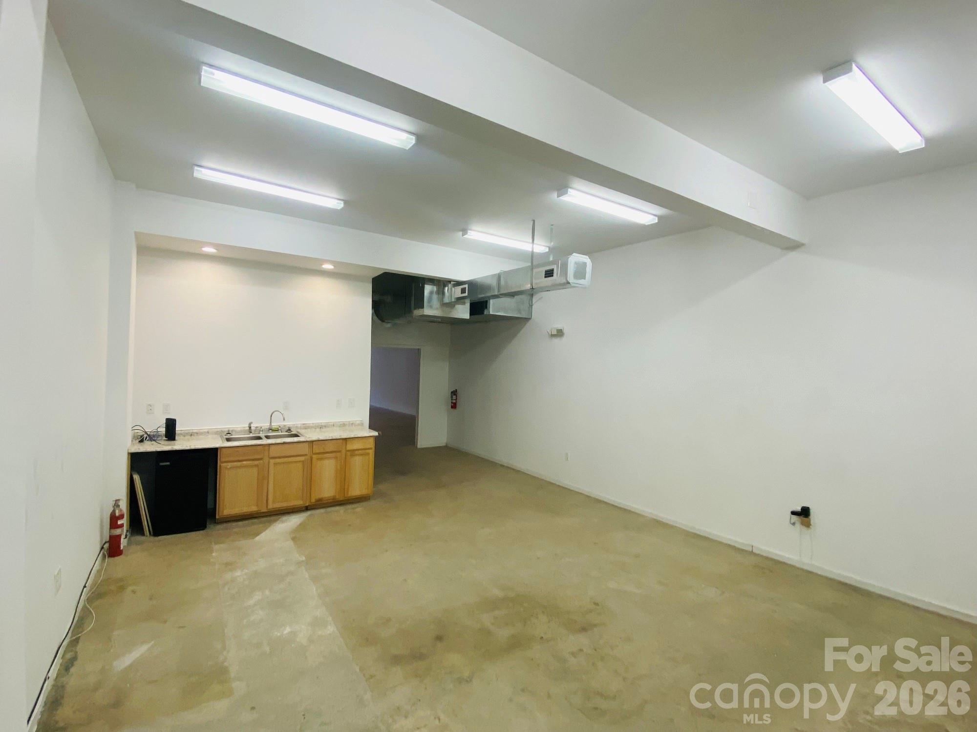 186 Coxe Avenue Asheville NC 28801