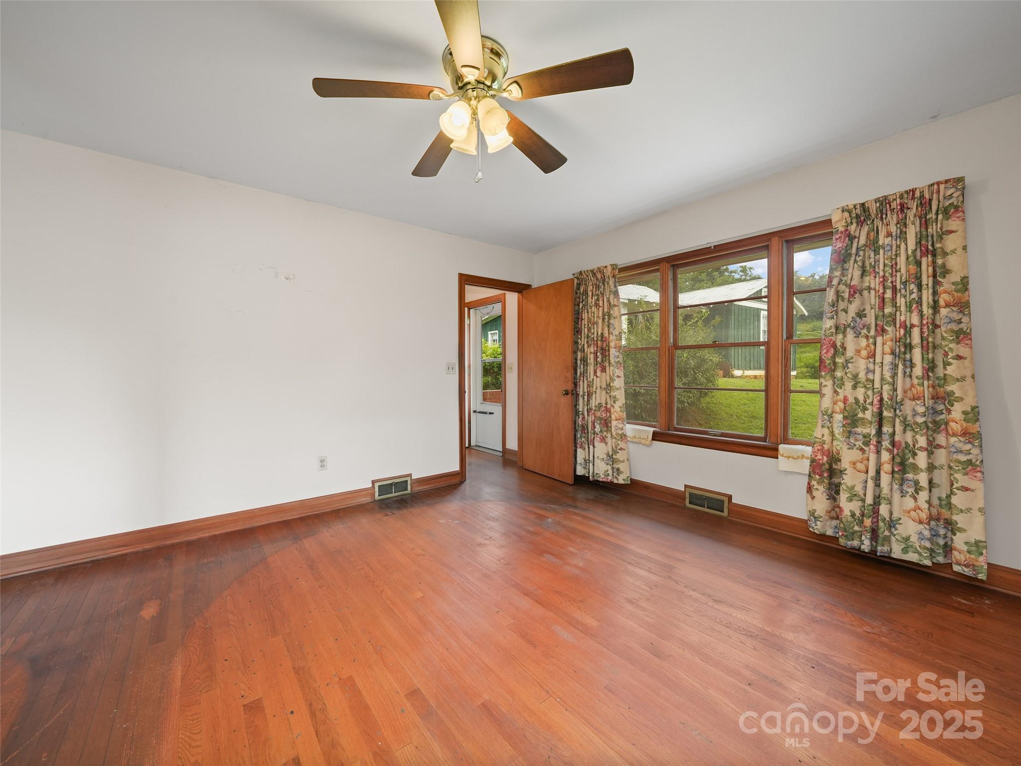 5 Noland Downs Road Waynesville NC 28785