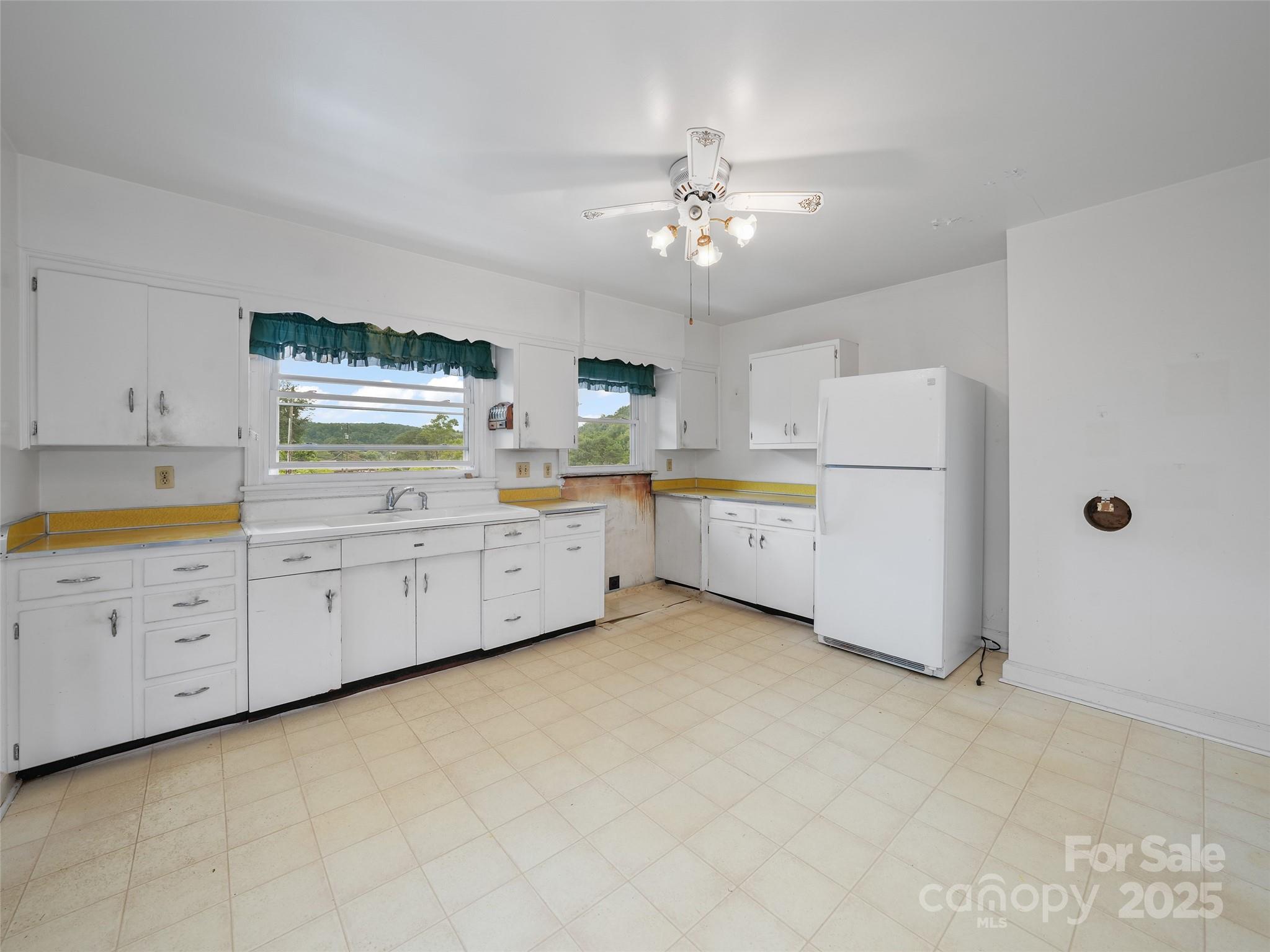 5 Noland Downs Road Waynesville NC 28785