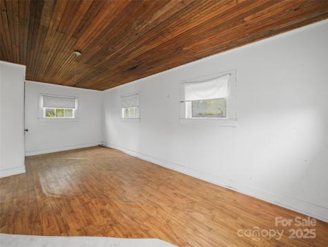 5 Noland Downs Road Waynesville NC 28785