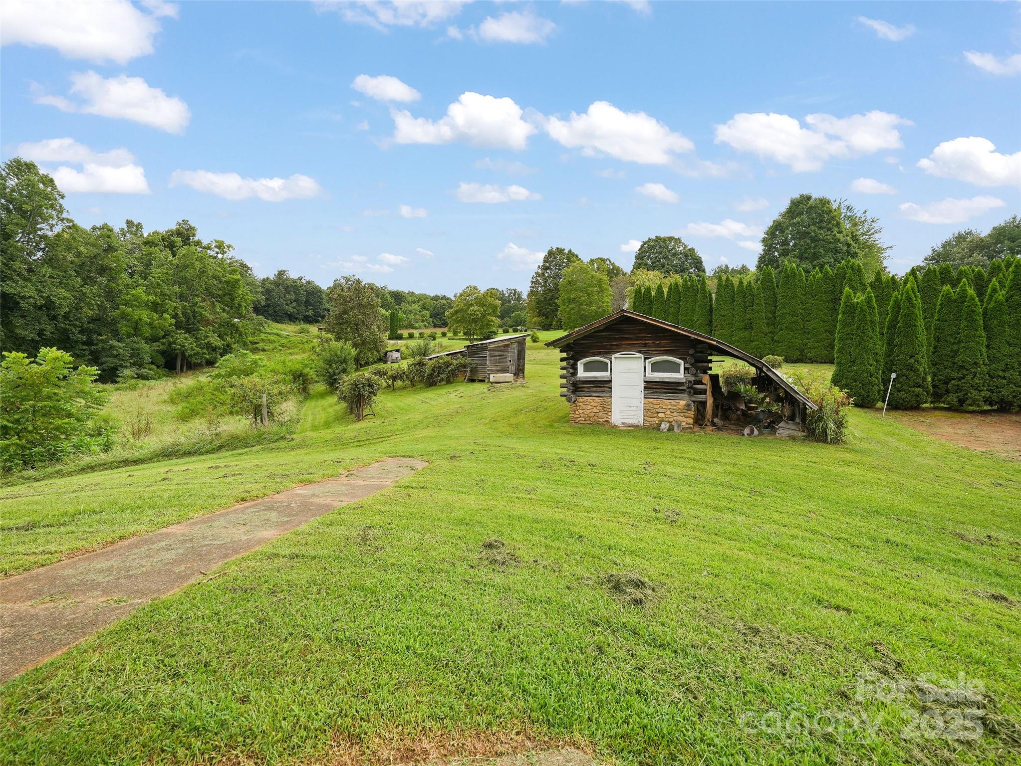 5 Noland Downs Road Waynesville NC 28785