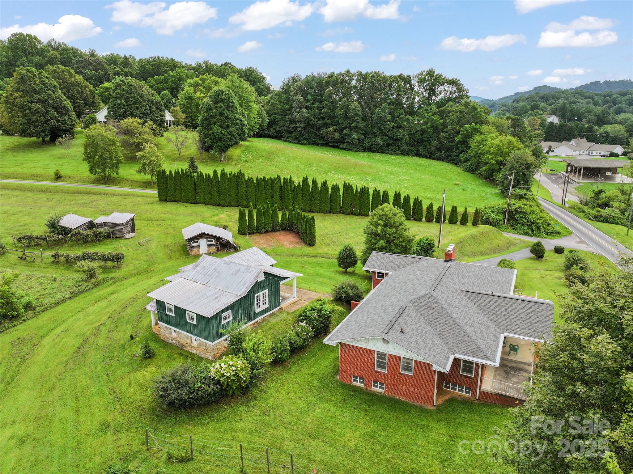 5 Noland Downs Road Waynesville NC 28785