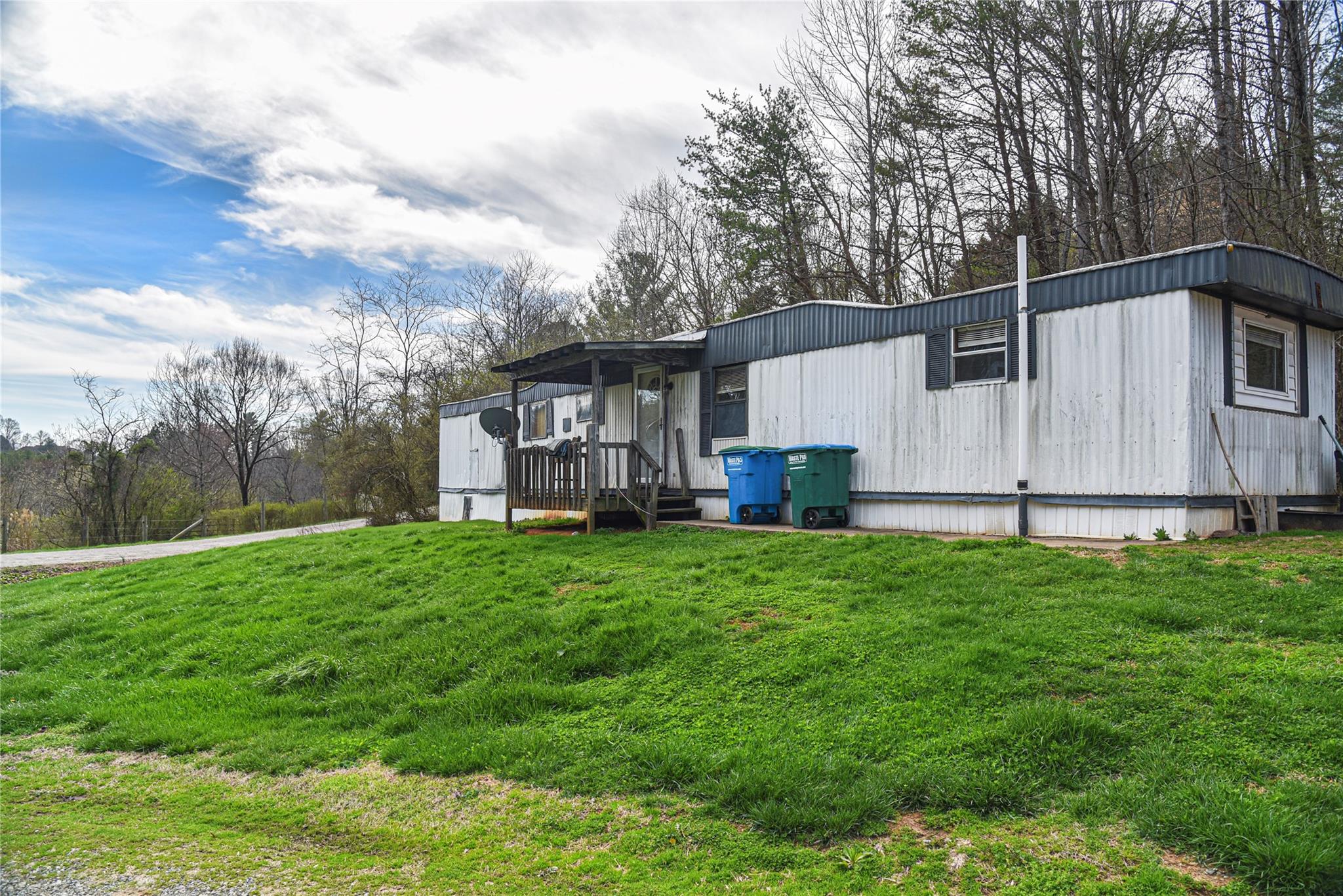 360 & 364 Old Mars Hill Highway Weaverville NC 28787