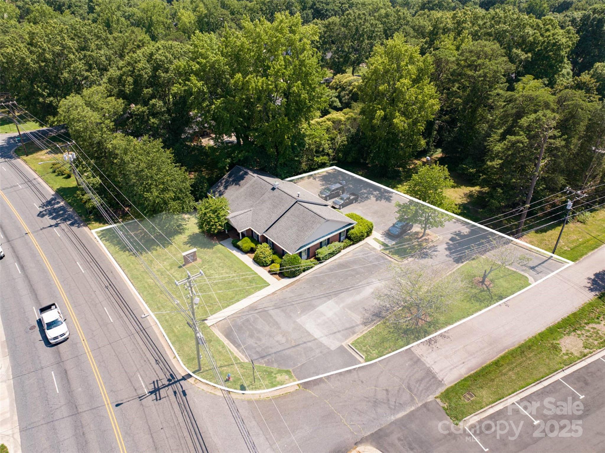 1910 Dale Earnhardt Boulevard Kannapolis NC 28083
