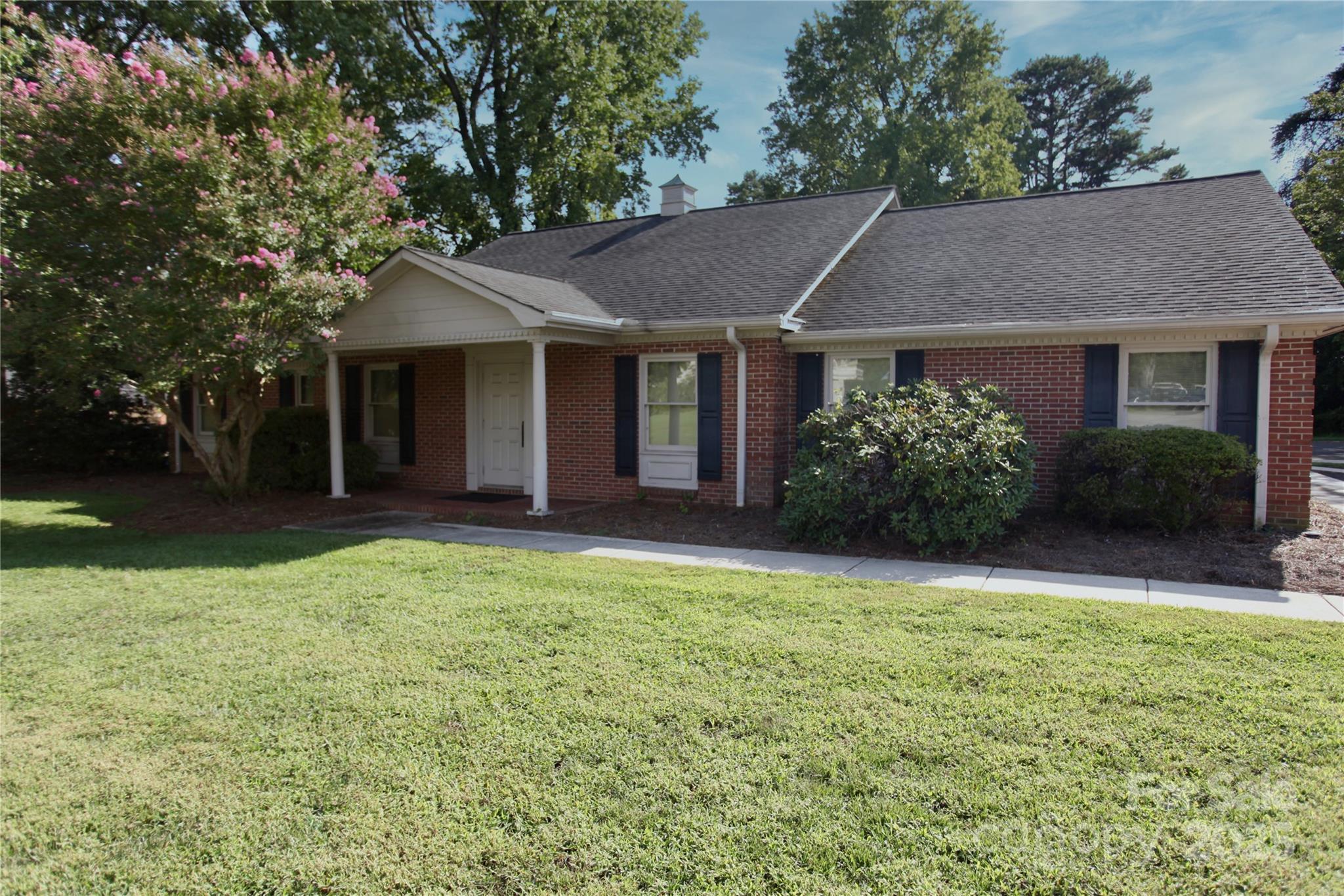 1910 Dale Earnhardt Boulevard Kannapolis NC 28083