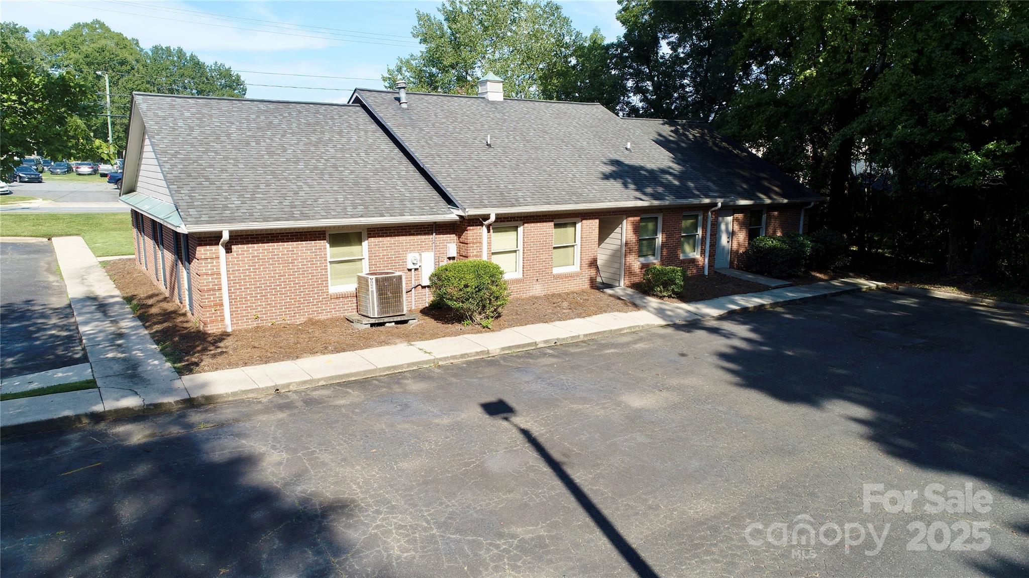 1910 Dale Earnhardt Boulevard Kannapolis NC 28083