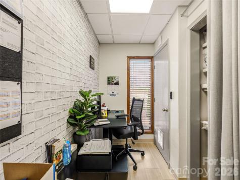 6 Brooklet Street Asheville NC 28801