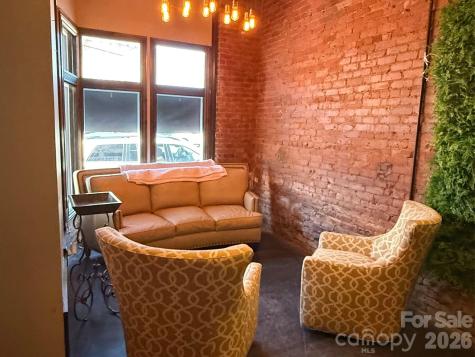 28 E Main Street Maiden NC 28650