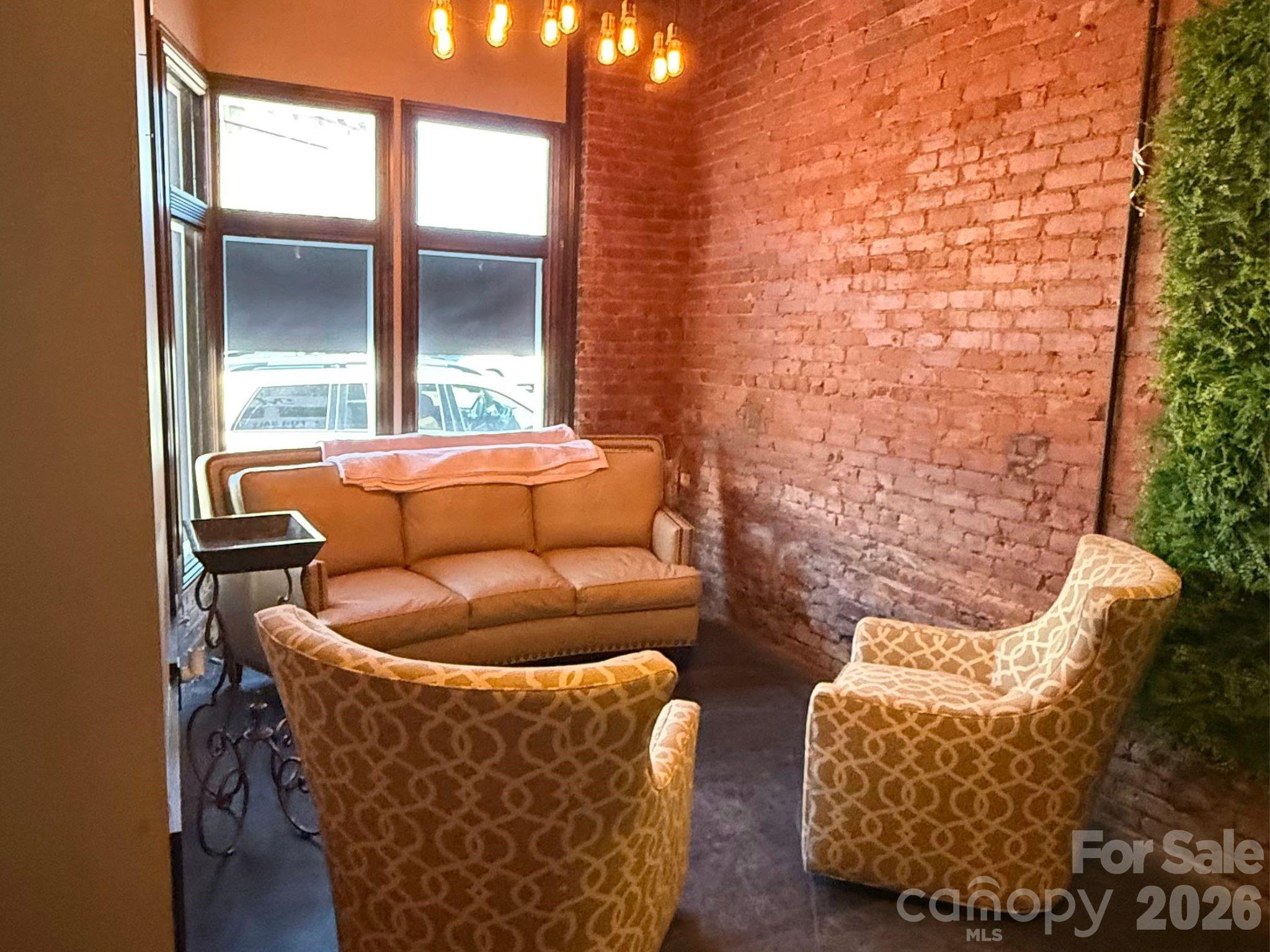 28 E Main Street Maiden NC 28650