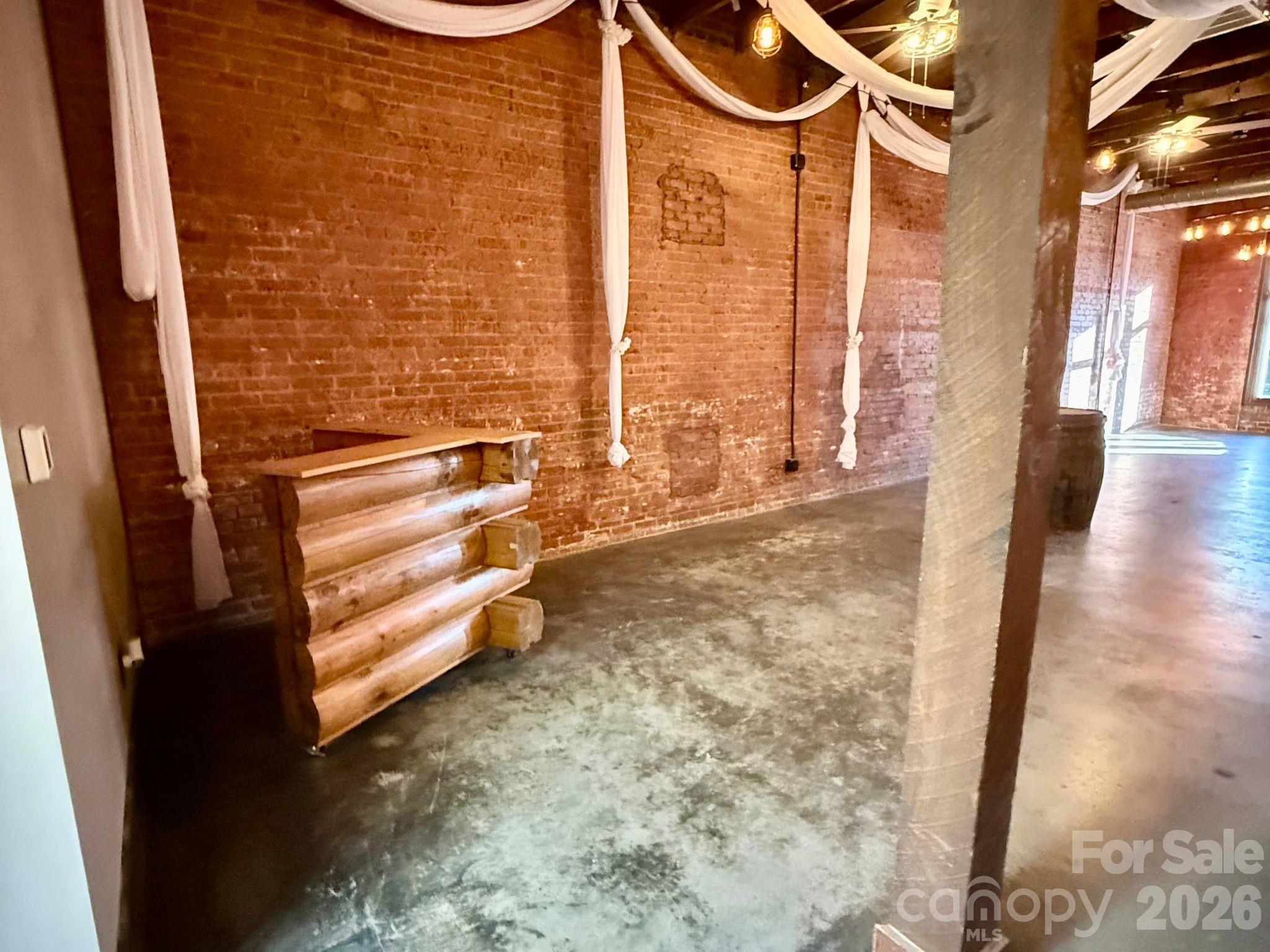 28 E Main Street Maiden NC 28650